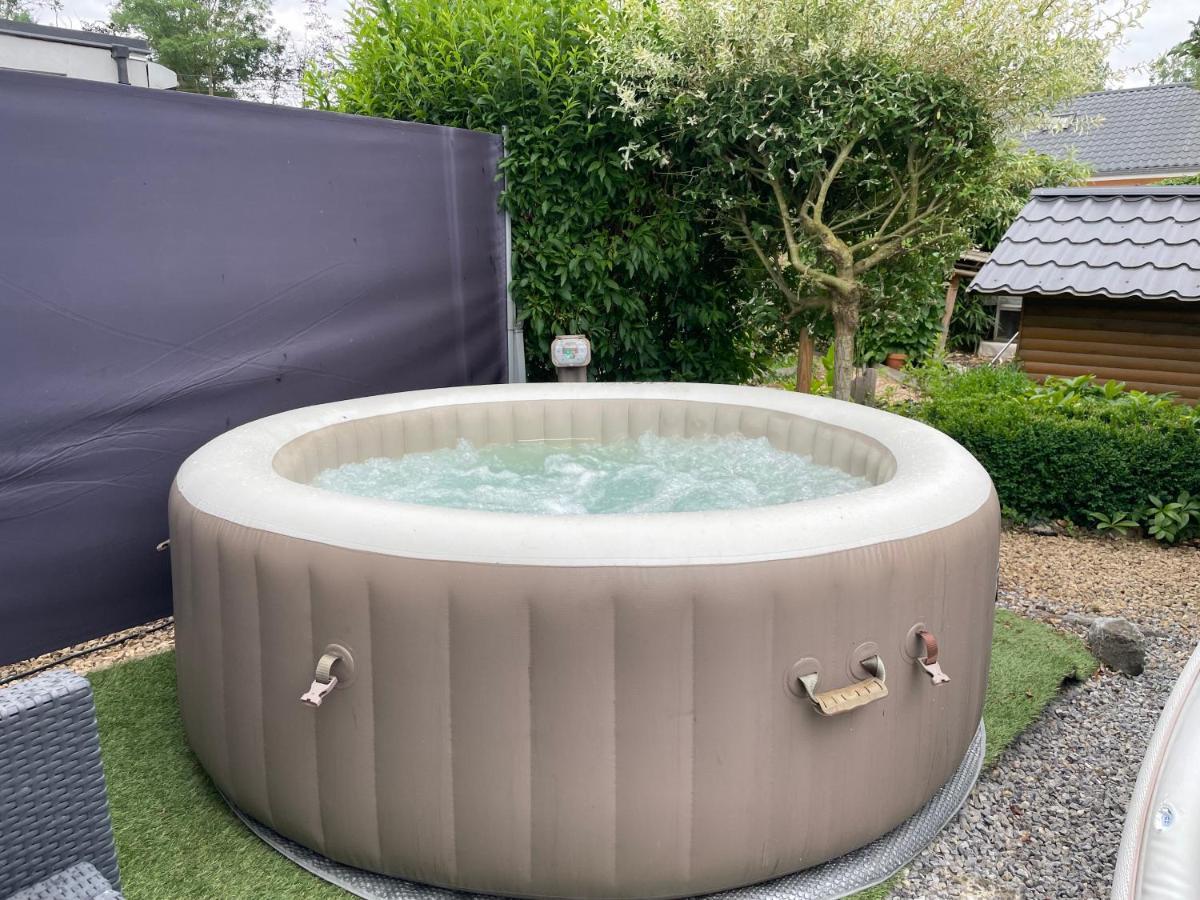 Loft Exceptionnel A Wepion Avec Jacuzzi Exterieur L Ete Et Cabine Infrarouge Εξωτερικό φωτογραφία